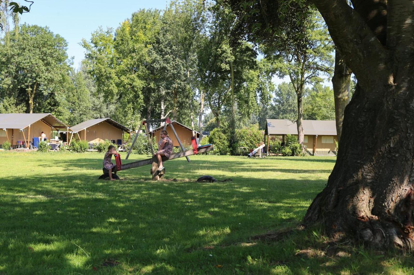 Recreatiepark En Jachthaven De Scherpenhof Terwolde Extérieur photo