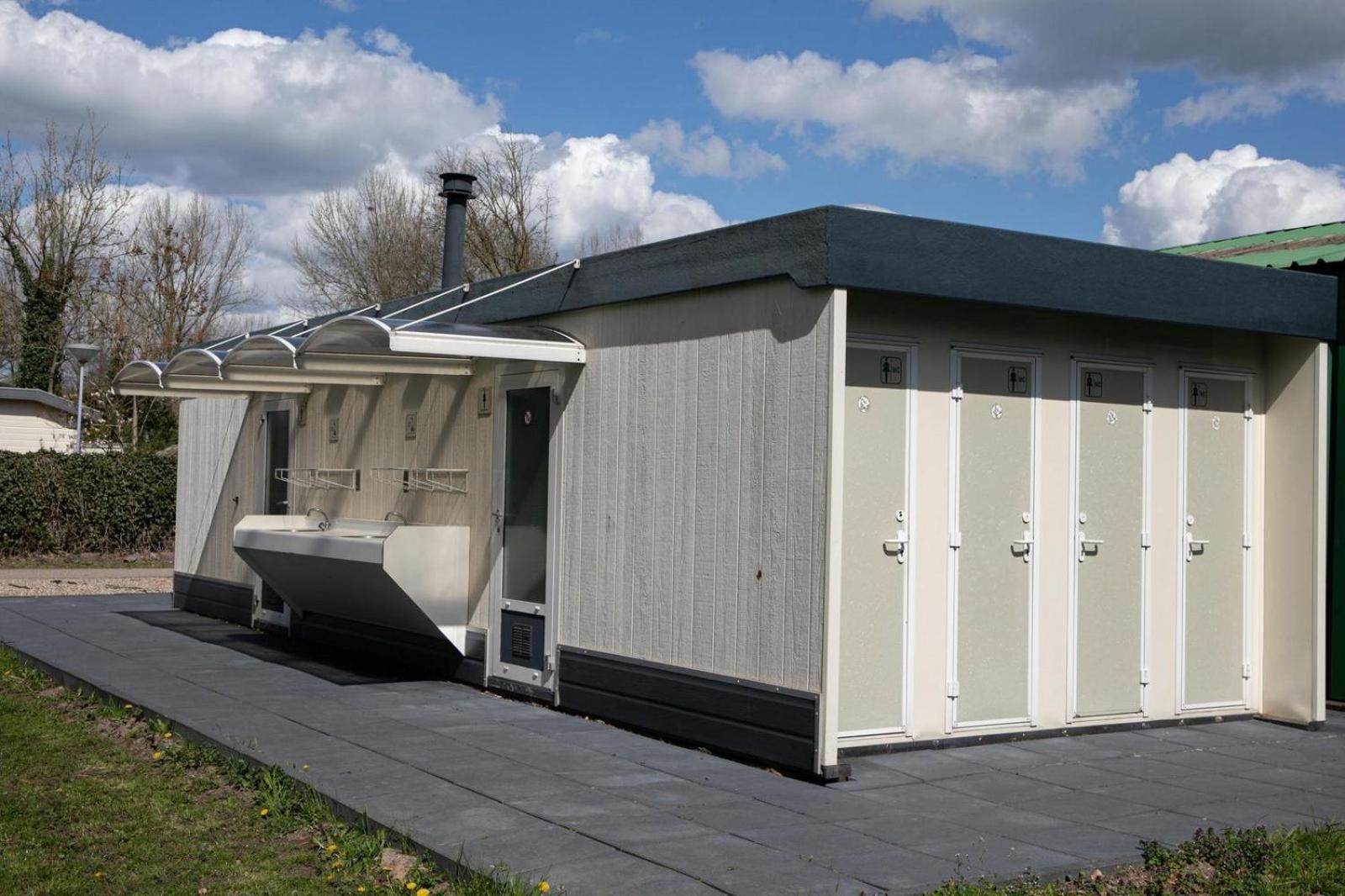 Recreatiepark En Jachthaven De Scherpenhof Terwolde Extérieur photo